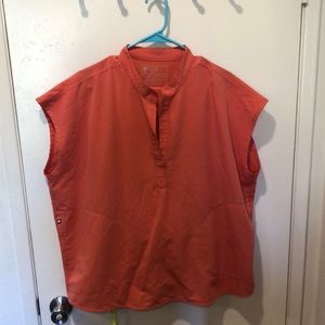 Used FIGS oversized scrub top in x-large.